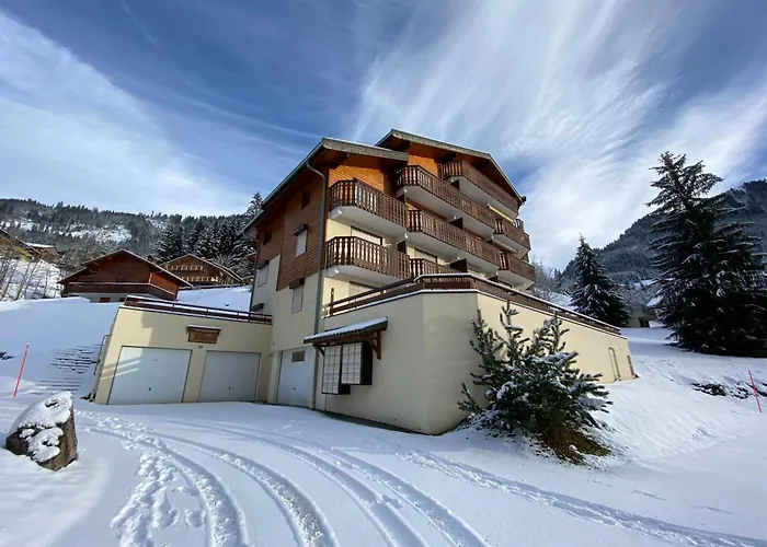 Paisible Proche Centre, Balcon Et Parking - Fr-1-693-78 *